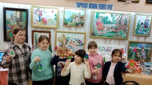 Воспитанники воскресной школы «Ковчег» храма Живоначальной Троицы в святочные дни посетили музей истории донских казаков ст. Клетской.