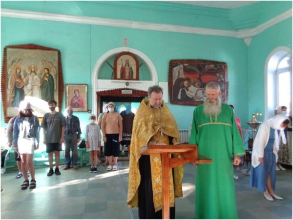 В храме Клетского благочиния прошел молебен перед началом нового учебного года.
