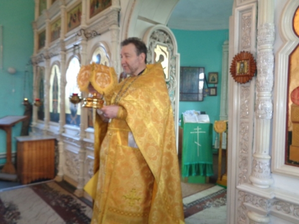 Божественная Литургия в храме Живоначальной Троицы станицы Клетской - Неделя о блудном сыне.