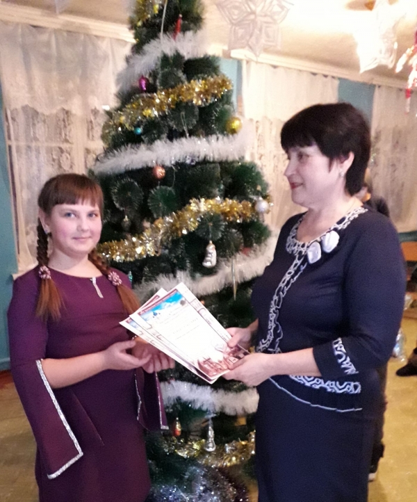 Рождественская елка для детей в МКОУ “Кременская СШ”